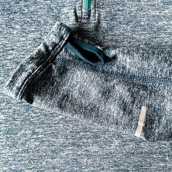 NIKE Running Quarter Zip - Picture 10 of 13